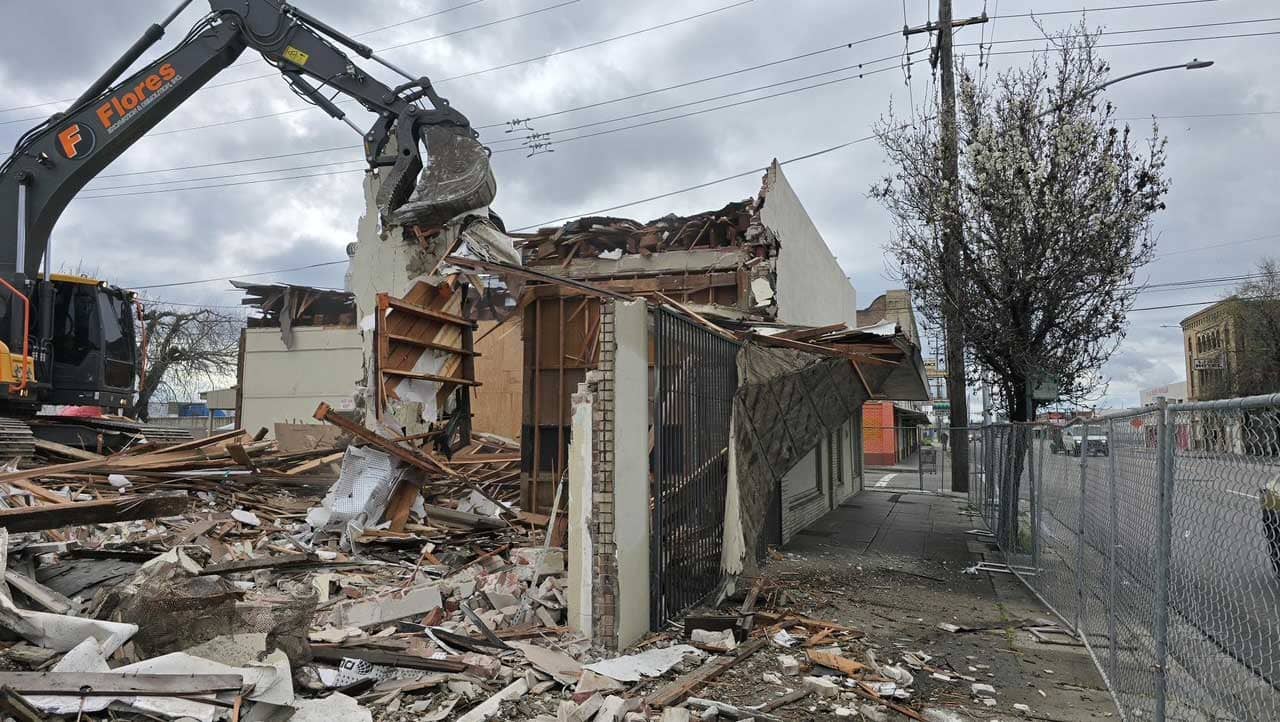 Demolition project work by Flores, photo 14
