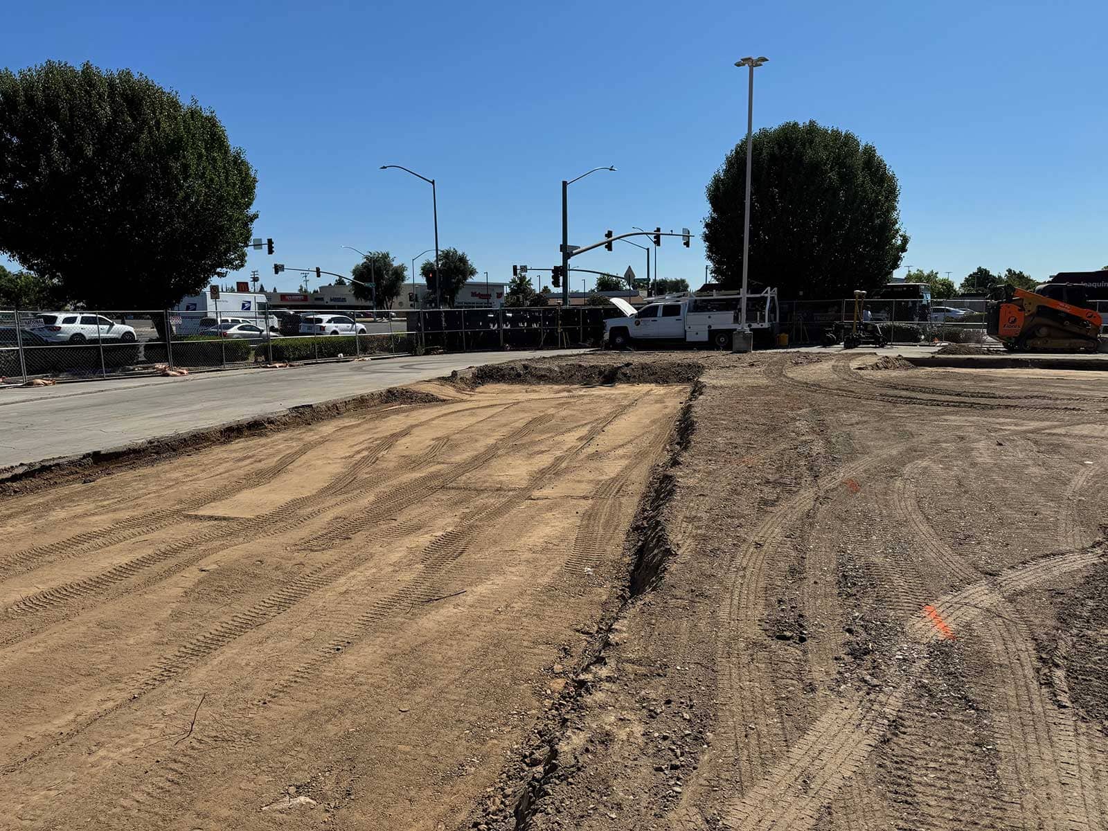 Excavation project work by Flores, photo 10